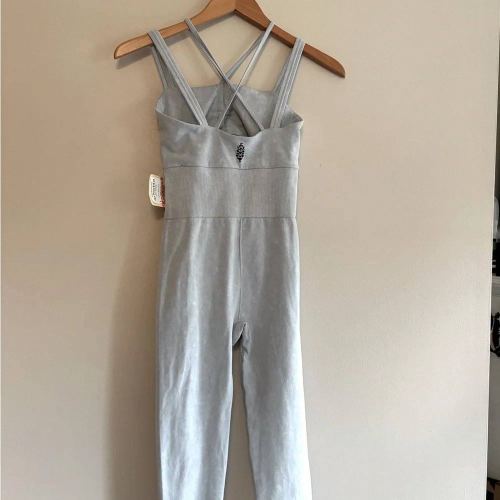 Free People FP Movement Women’s Cutout Slim Fit Good Karma Onesie XS/S NWT - Picture 4 of 9